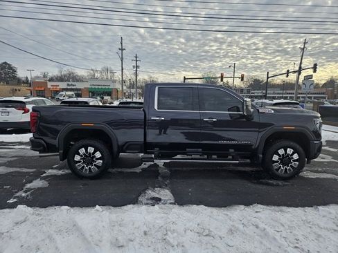 Certified 2025 GMC Sierra 2500 Denali w/ Denali Reserve Package image 8