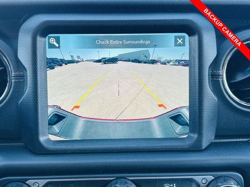 Used 2021 Jeep Gladiator Overland image 8