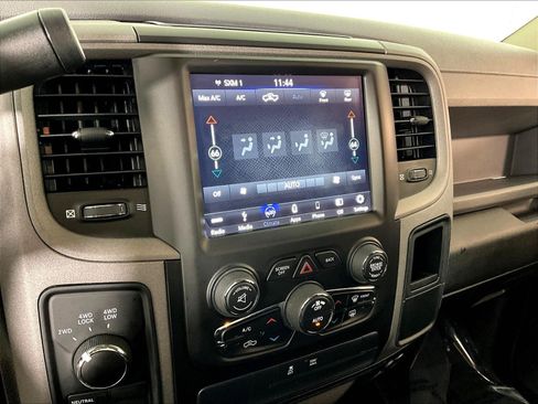 Used 2019 RAM 1500 Express w/ Wheel & Sound Group AWD/4WD image 40