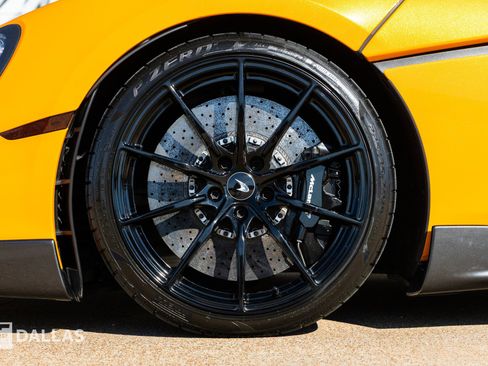 Used 2019 McLaren 600LT image 8