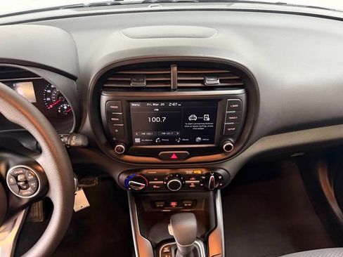 Used 2022 Kia Soul LX w/ Technology Package FWD image 25