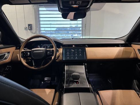 Used 2025 Land Rover Range Rover Velar Dynamic HSE AWD/4WD image 35