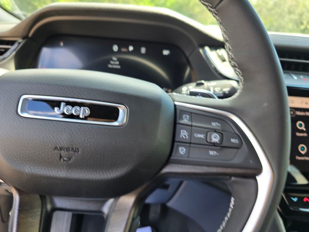 New 2027 Jeep Grand Cherokee Limited w/ Technology Group II AWD/4WD image 20