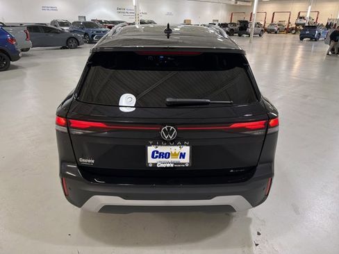 New 2026 Volkswagen Tiguan S AWD/4WD image 8