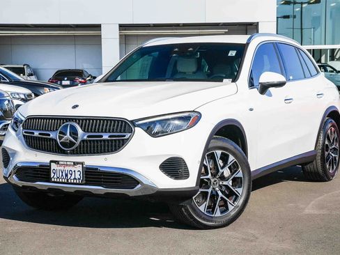 Used 2025 Mercedes-Benz GLC 350e GLC 350e image 1