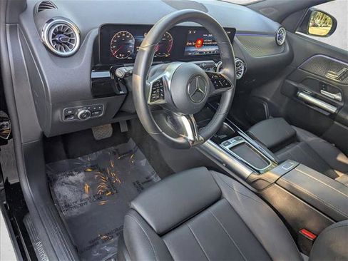 Certified 2025 Mercedes-Benz GLA 250 image 10