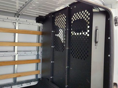 Used 2025 RAM ProMaster 2500 w/ U-Haul Equipment Group FWD image 23
