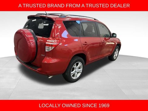 Used 2011 Toyota RAV4 4WD image 3