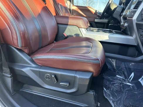 Used 2019 Ford F250 Platinum w/ Platinum Ultimate Package image 12