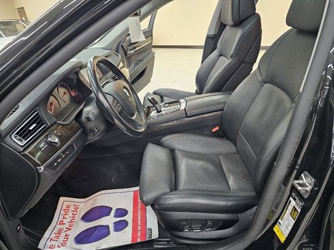 Used 2012 BMW 750Li image 16