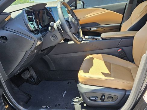 Used 2023 Lexus RX 350 Premium w/ Cold Area Package FWD image 3