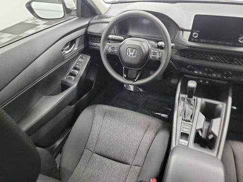 Used 2025 Honda Accord LX image 15