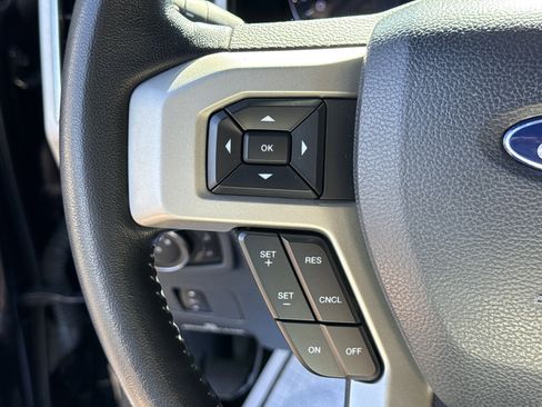 Certified 2022 Ford F250 Lariat w/ Black Appearance Package image 27