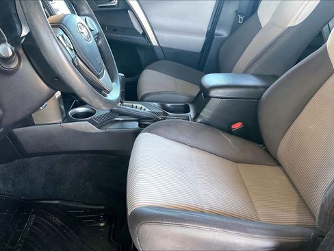Used 2015 Toyota RAV4 XLE AWD/4WD image 16