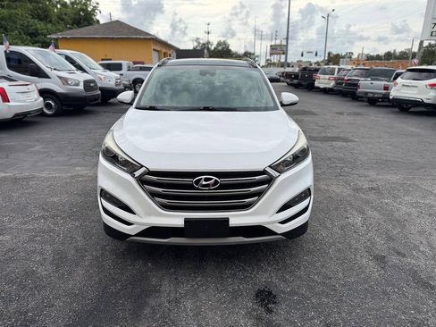 Used 2017 Hyundai Tucson Limited w/ Limited Ultimate Package 03 AWD/4WD image 2