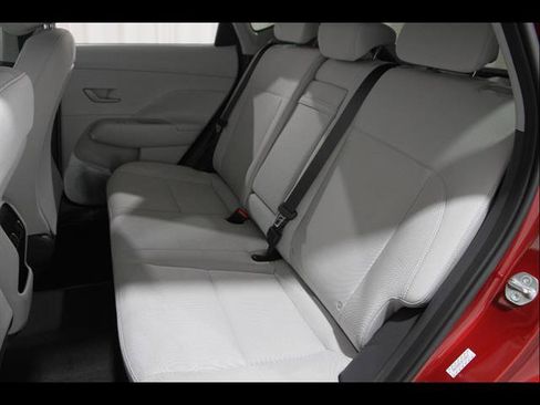 Certified 2024 Hyundai Kona SEL w/ Convenience Package AWD/4WD image 19