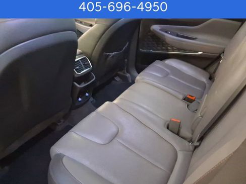 Used 2019 Hyundai Santa Fe Limited image 6