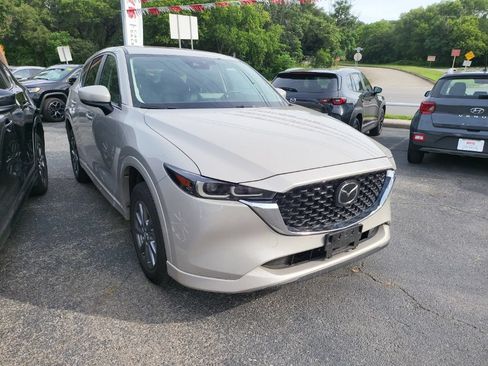 Used 2025 MAZDA CX-5 AWD 2.5 S w/ Preferred Package image 3