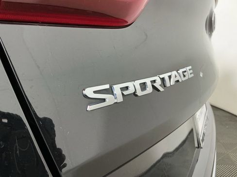 Used 2021 Kia Sportage EX w/ EX Technology Package FWD image 31