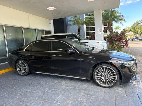 Used 2022 Mercedes-Benz S 500 4MATIC image 3