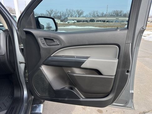 Used 2022 Chevrolet Colorado W/T image 25