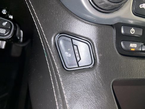 Used 2015 Chevrolet Tahoe LT AWD/4WD image 15