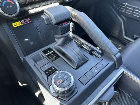 New 2026 Toyota Tacoma TRD Off-Road w/ TRD Off Road Upgrade Package AWD/4WD image 24