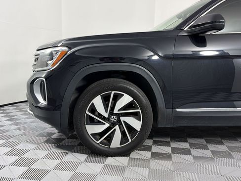 Used 2024 Volkswagen Atlas SEL AWD/4WD image 26