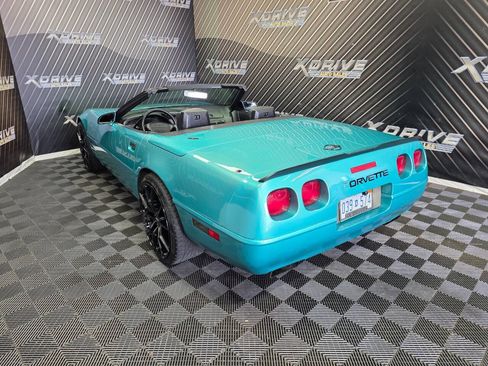 Used 1991 Chevrolet Corvette Convertible RWD image 11