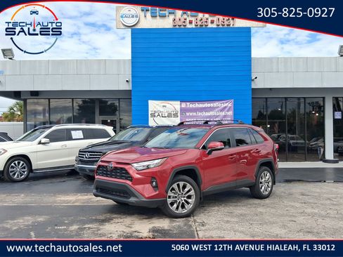 Used 2025 Toyota RAV4 XLE Premium w/ Weather Package image 1