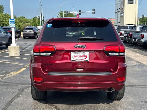 Used 2021 Jeep Grand Cherokee Laredo X AWD/4WD image 10