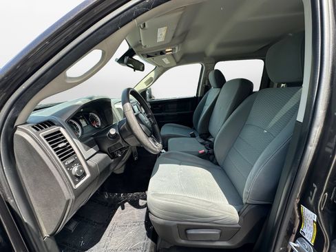 Used 2016 RAM 1500 Express AWD/4WD image 9