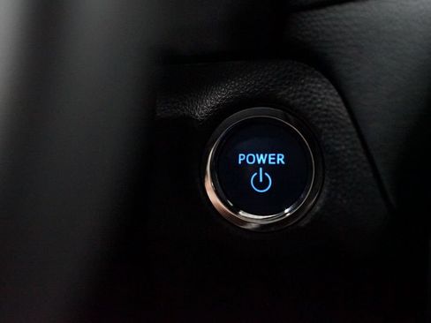 Certified 2022 Toyota RAV4 XLE Premium AWD/4WD image 22
