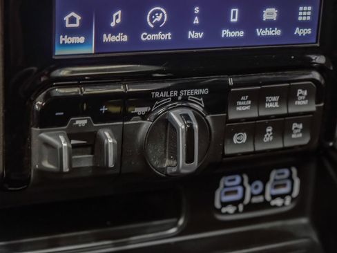 Used 2024 RAM 3500 Laramie w/ Night Edition image 27