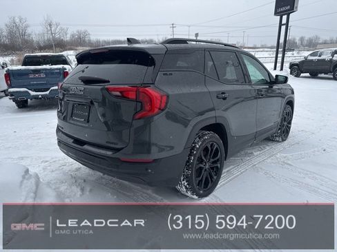 Used 2020 GMC Terrain SLE w/ Driver Convenience Package image 7