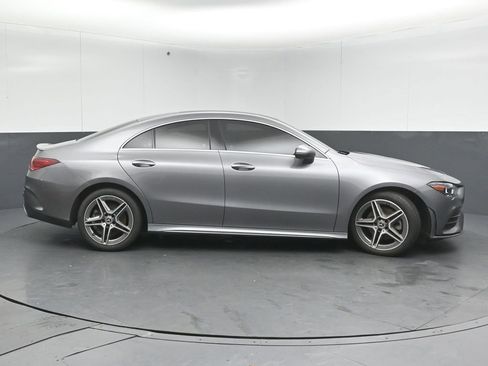 Used 2022 Mercedes-Benz CLA 250 4MATIC image 8