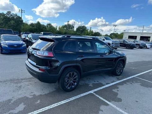 Used 2021 Jeep Cherokee Latitude Lux 80th Anniv w/ Quick Order Package 2YU 80th FWD image 21