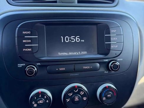 Used 2019 Kia Soul FWD image 16