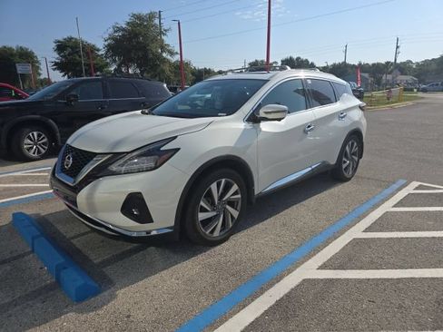 Used 2019 Nissan Murano SL w/ SL Technology Package AWD/4WD image 2