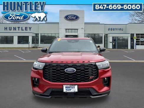 Used 2025 Ford Explorer ST AWD/4WD image 3