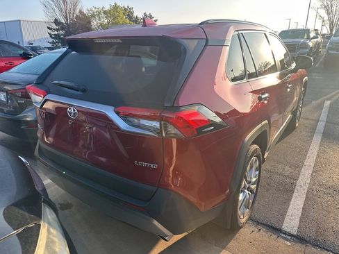 Used 2023 Toyota RAV4 Limited image 4