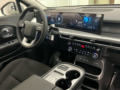 New 2026 Hyundai Ioniq 9 SE AWD/4WD image 19