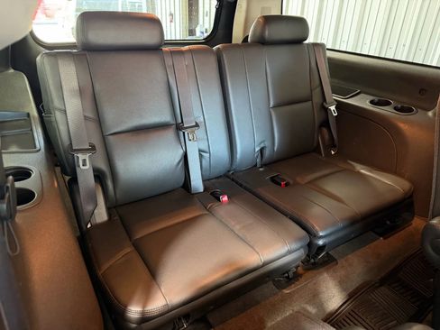 Used 2009 GMC Yukon XL Denali image 30