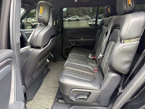 Used 2024 Rivian R1S Adventure AWD/4WD image 10