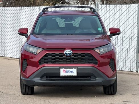 Used 2019 Toyota RAV4 LE image 6