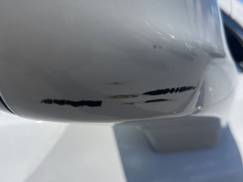 Used 2021 Buick Enclave Premium w/ Sun and Sites Package image 11