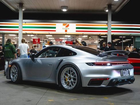Used 2021 Porsche 911 Turbo S image 5