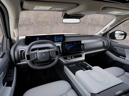 New 2027 Ford Expedition Platinum w/ Platinum Ultimate Package AWD/4WD image 9