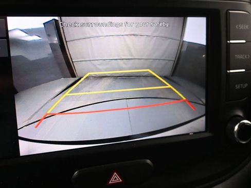 Certified 2025 Kia Soul LX w/ LX Technology Package image 18