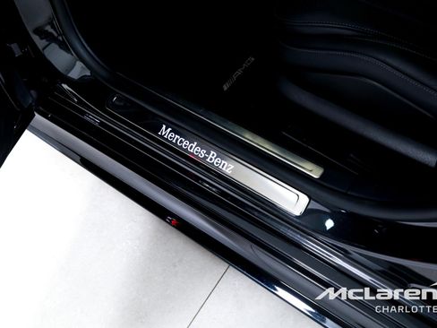Used 2022 Mercedes-Benz S 580 4MATIC Sedan w/ AMG Line Package image 16